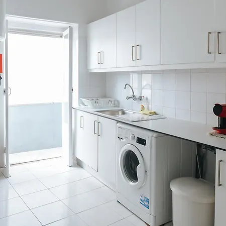 Aquilla Family 305 Lisboa